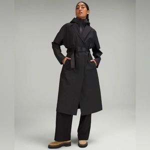 Women’s Lululemon Belted Rain Trench Coat with Hood, Size 10